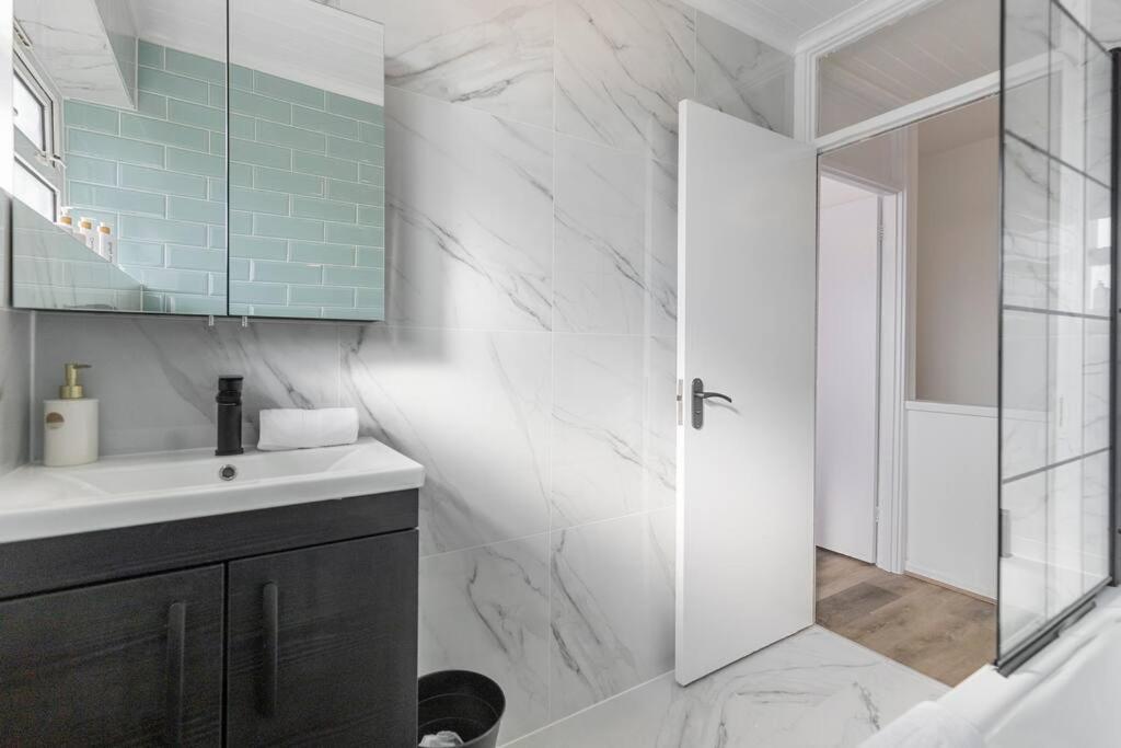 Apartment Shard View 2br Next Tower Bridge *