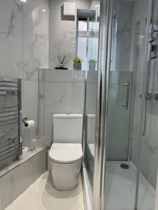 Apartment 1 Bedroom Luxury Flat In Kensington