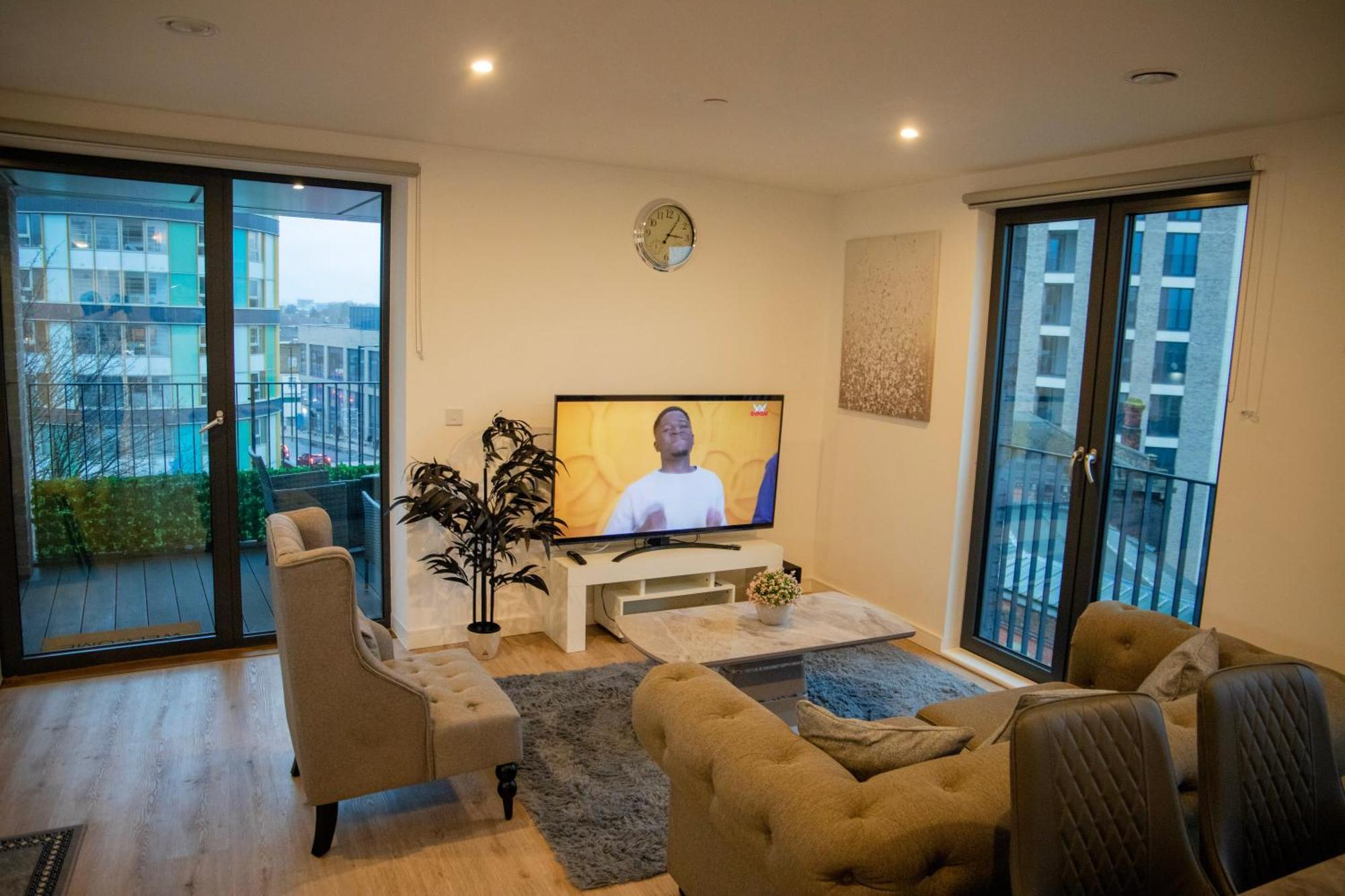 Jgb 2-bed In * London