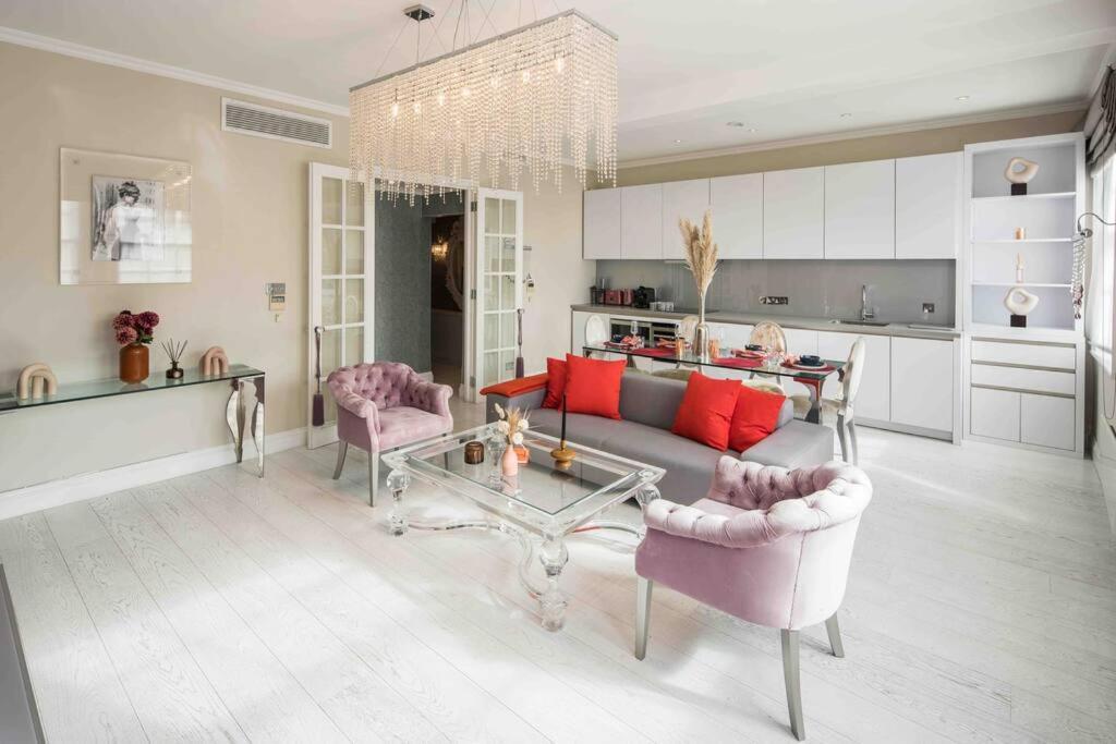 Central Harrods Super King 1br 2bed Ac *