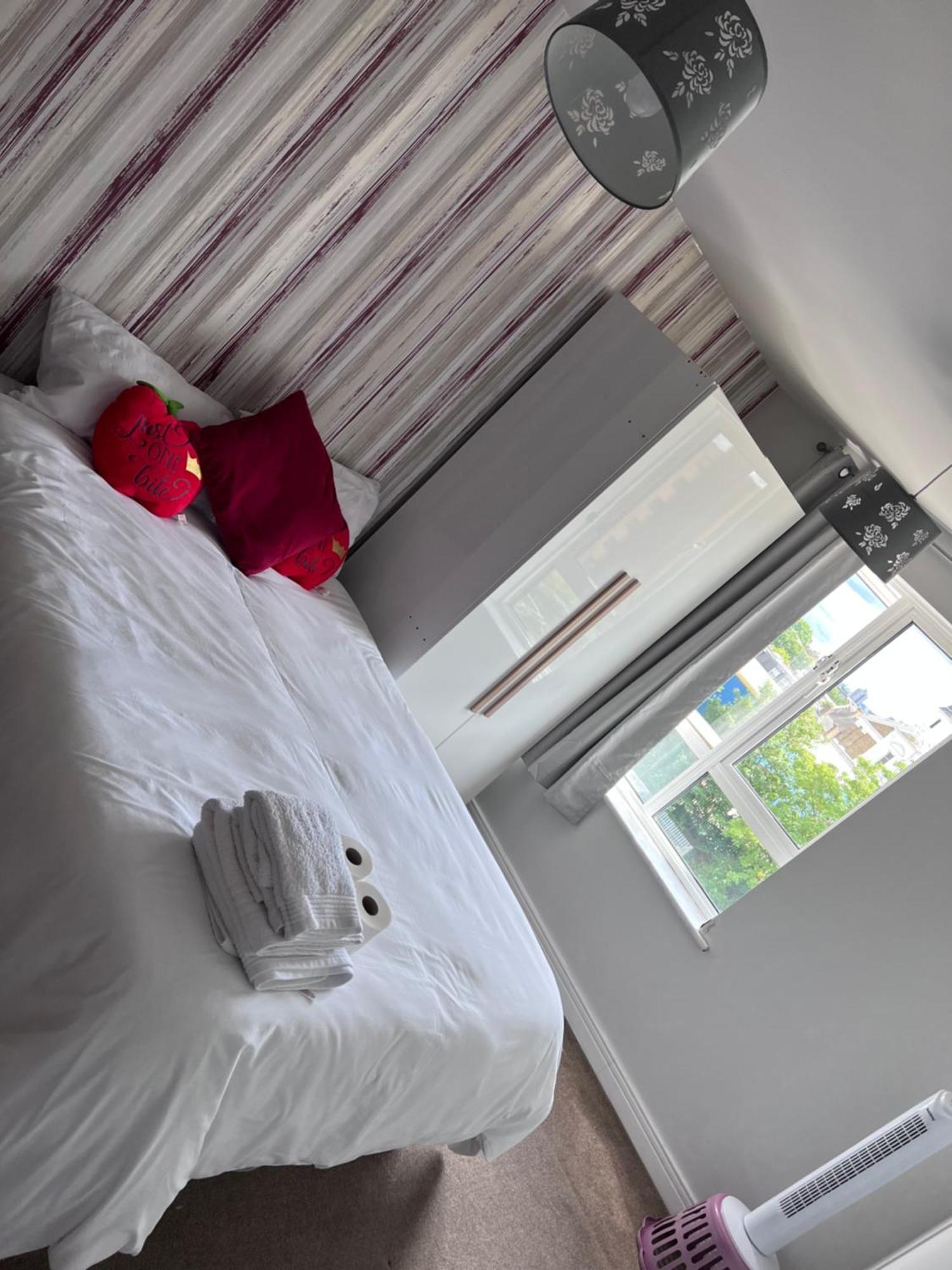 Homestay Lovely En-suite Double *