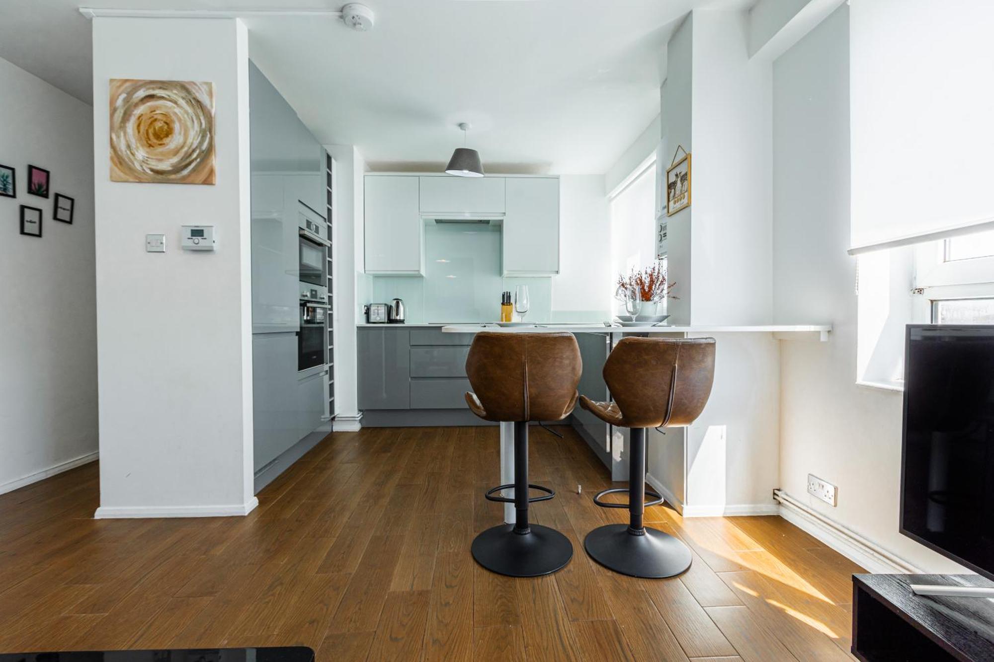 Charming 1 Bedroom Serviced In Camden *