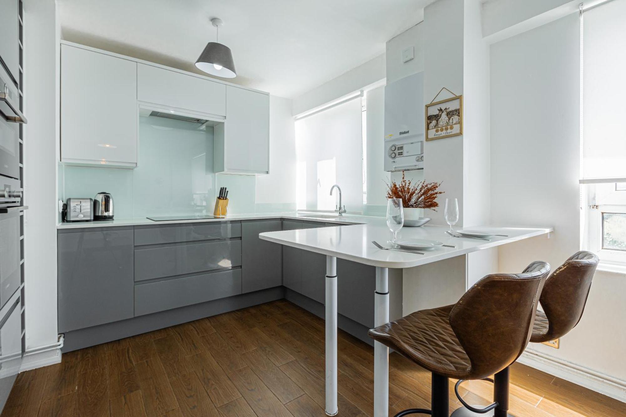 Charming 1 Bedroom Serviced In Camden *
