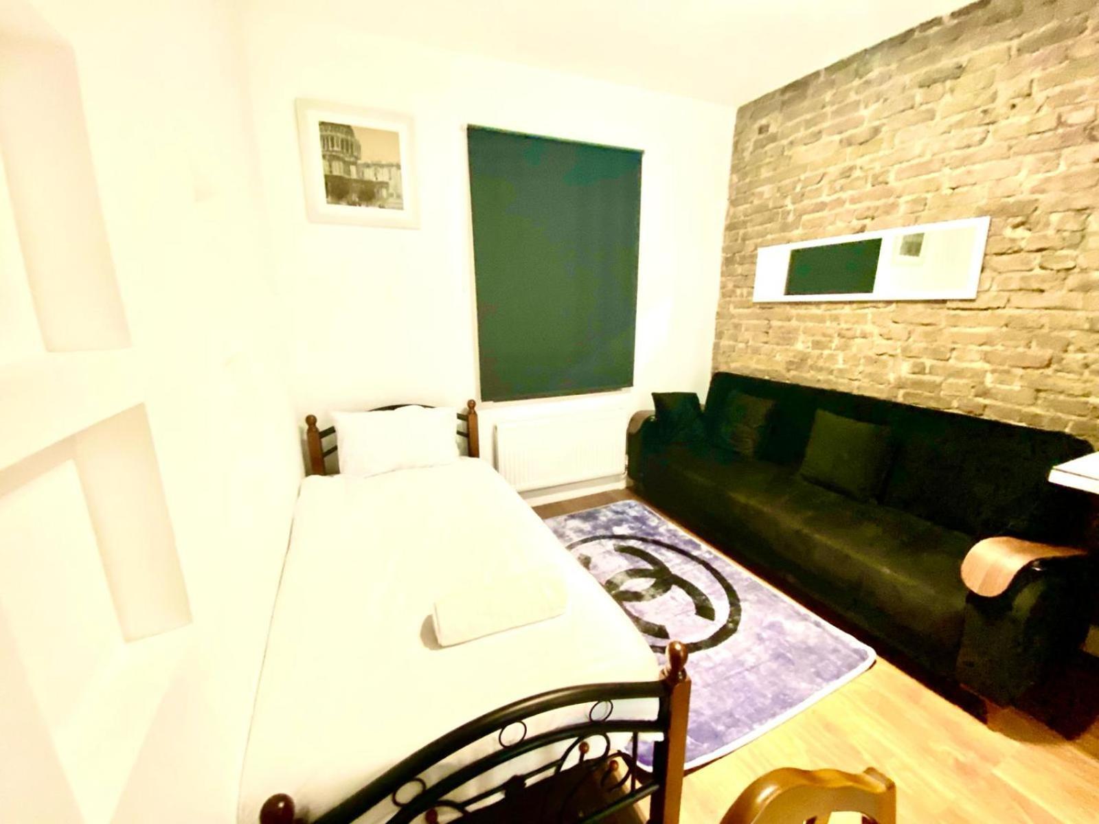 Apartment Entire One Bedroom Flat In Central London