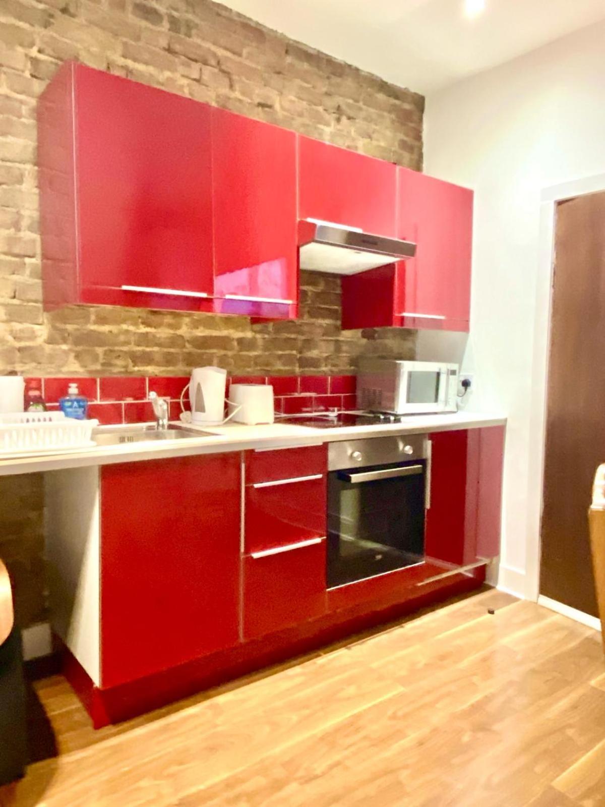 Apartment Entire One Bedroom Flat In Central