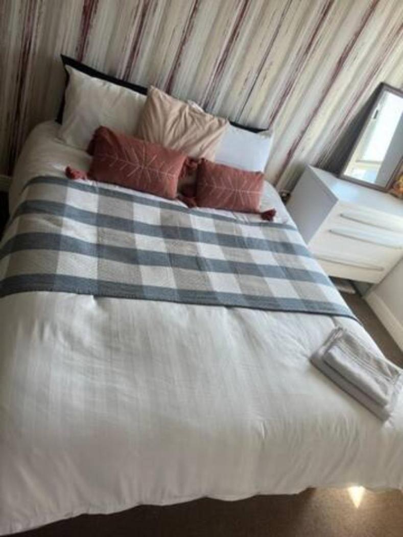 Lovely En-suite Double London