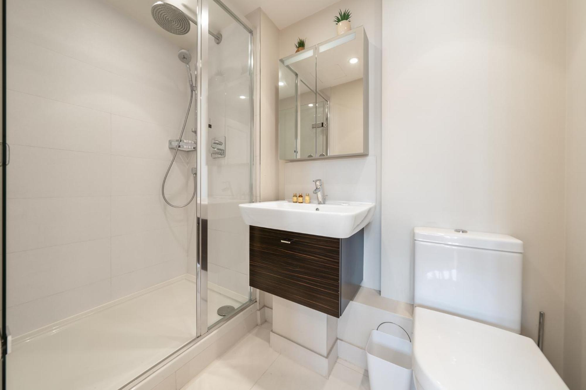 Mayfair - Exclusive Residences Apartment *