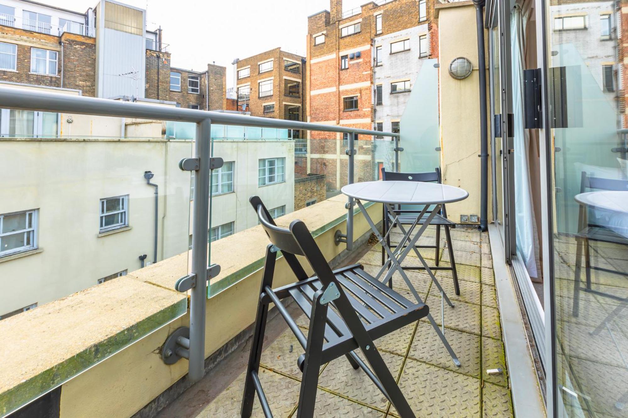 Apartment Fantastic Multilevel 3br, Vibrant Angel, 5min Tube