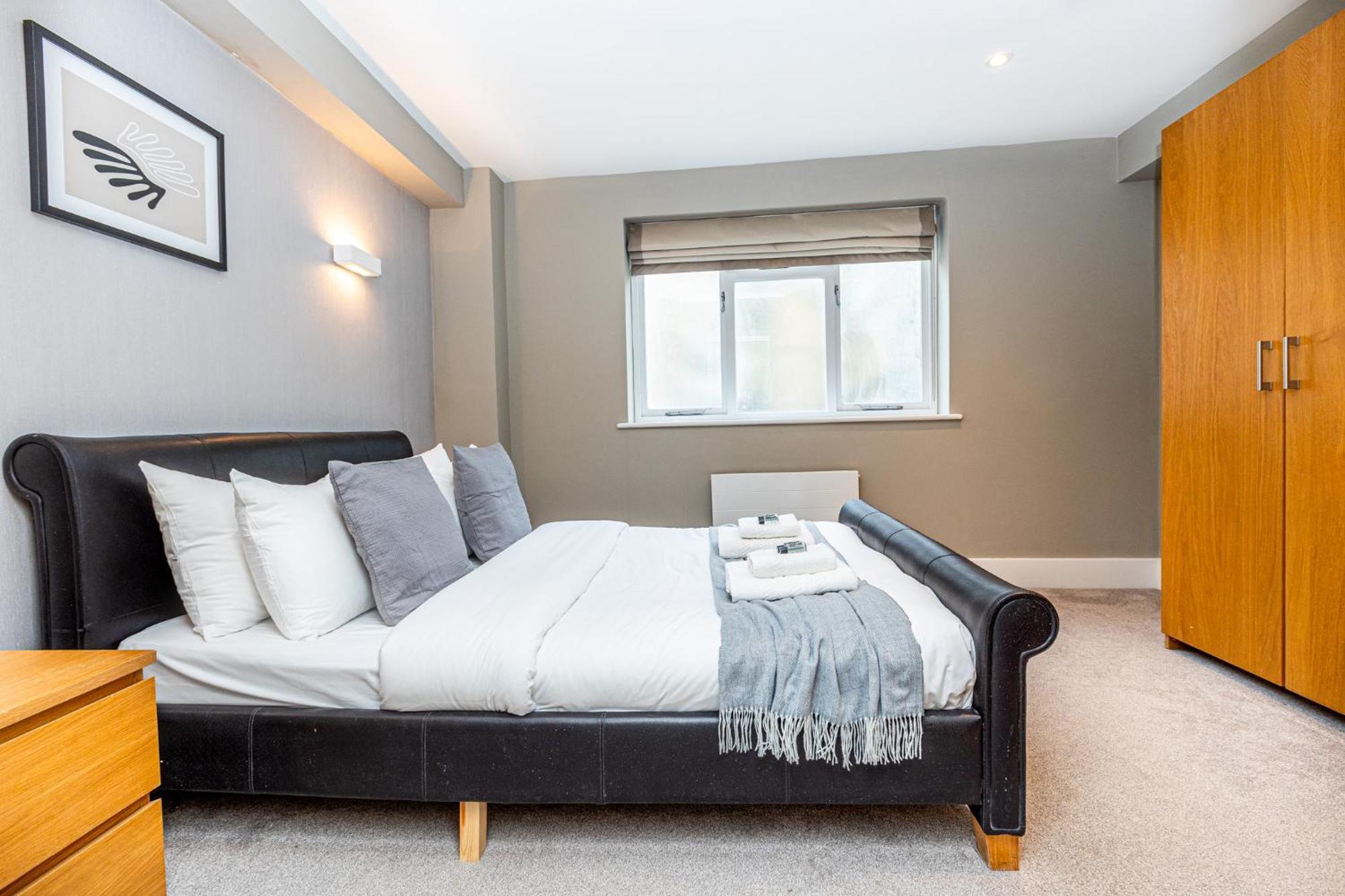 Fantastic Multilevel 3br, Vibrant Angel, 5min Tube