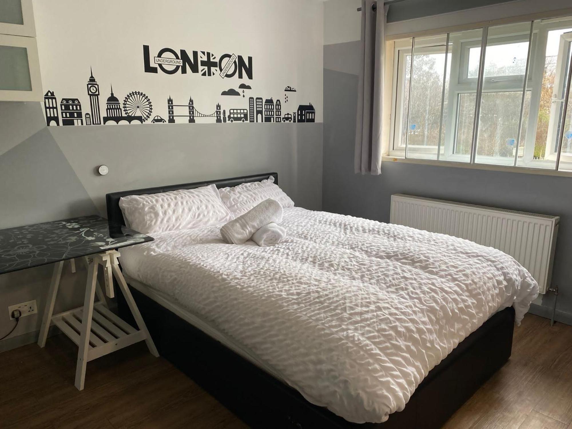 Casa de férias Luxurious Soft Water Air Conditioning Tv 5 Bed Arcade House Londres