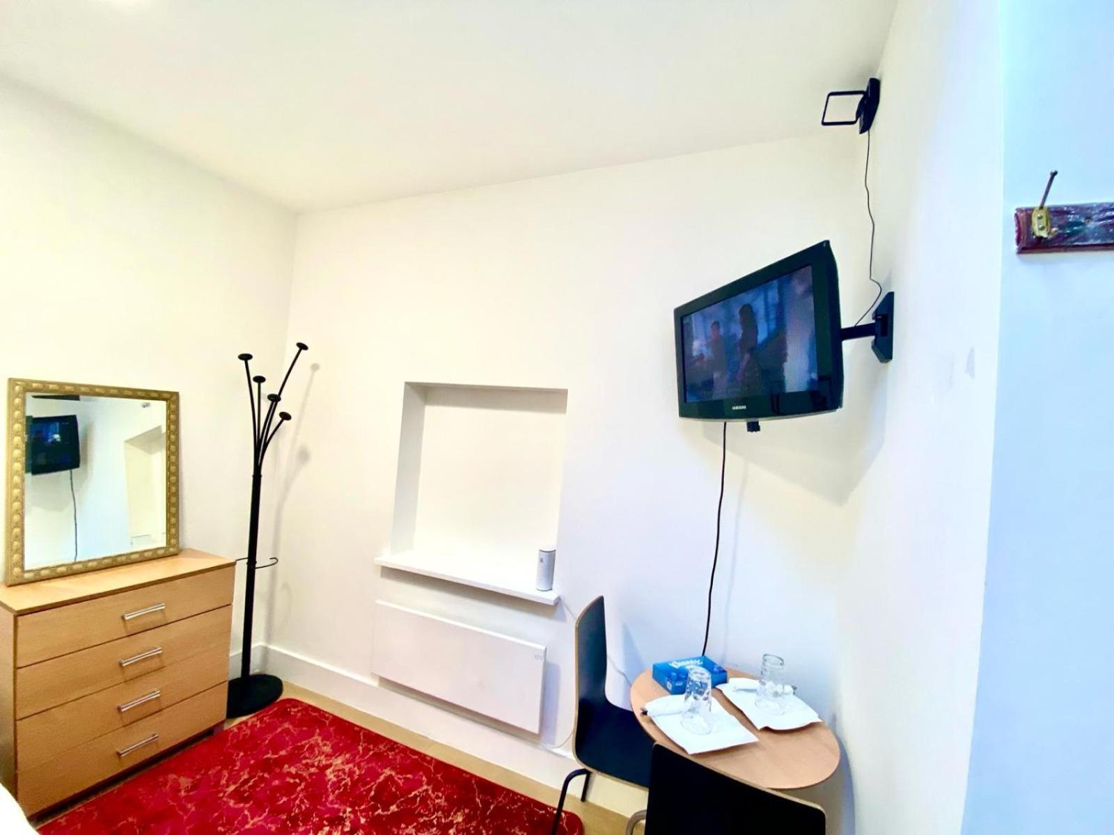 Lovely Cosy Ground Floor In *