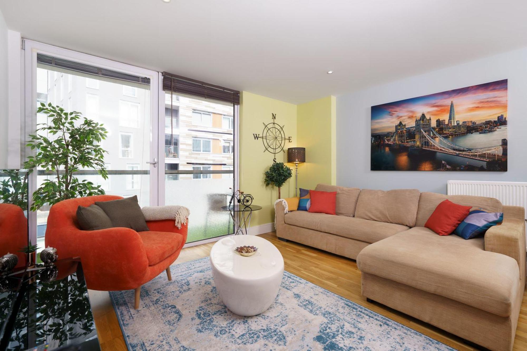 Apartment Dennison House London
