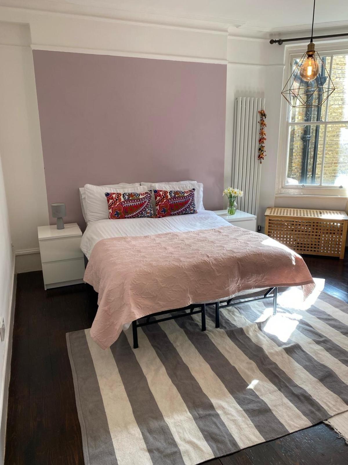 Spacious Flat In West Kensington London