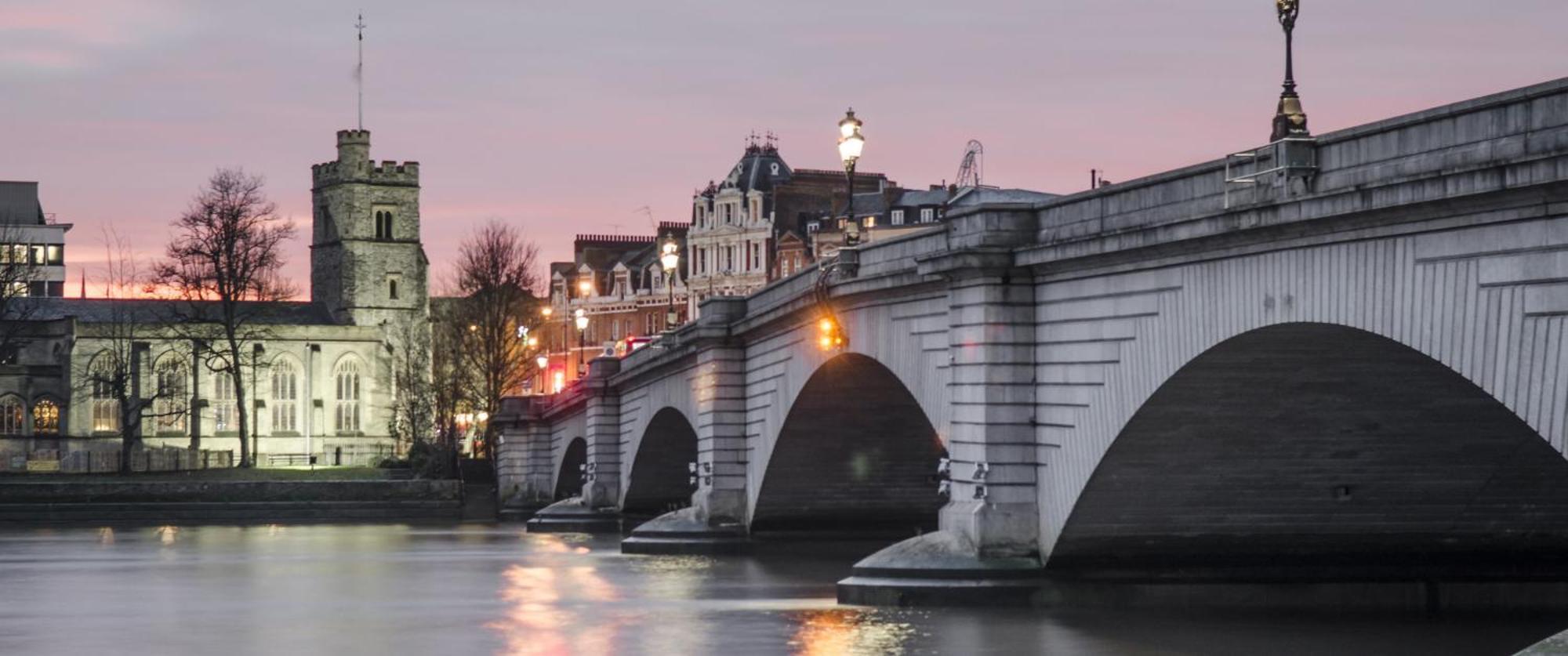 Homestay With Balcony Overlooking A Garden London