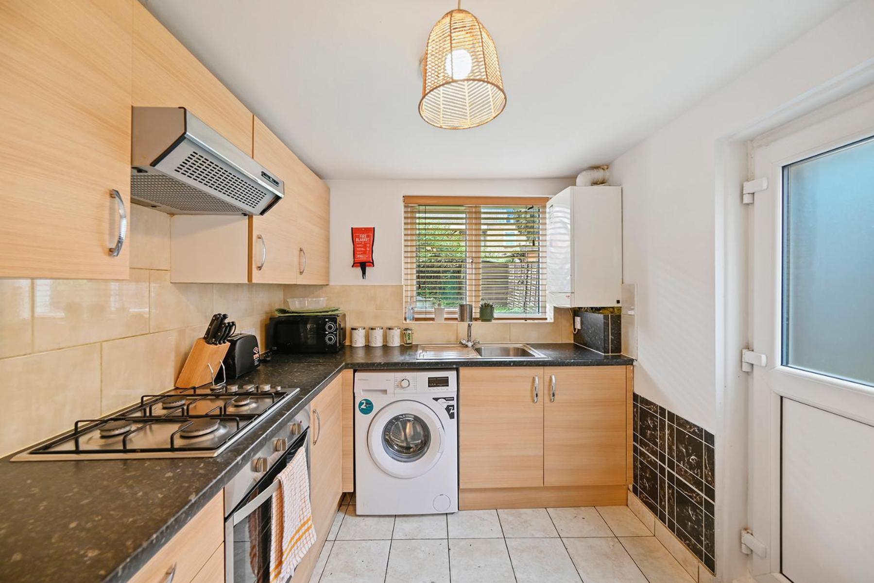Cosy Urban Oasis 2 Bedroom Flat In Tottenham Apartment *