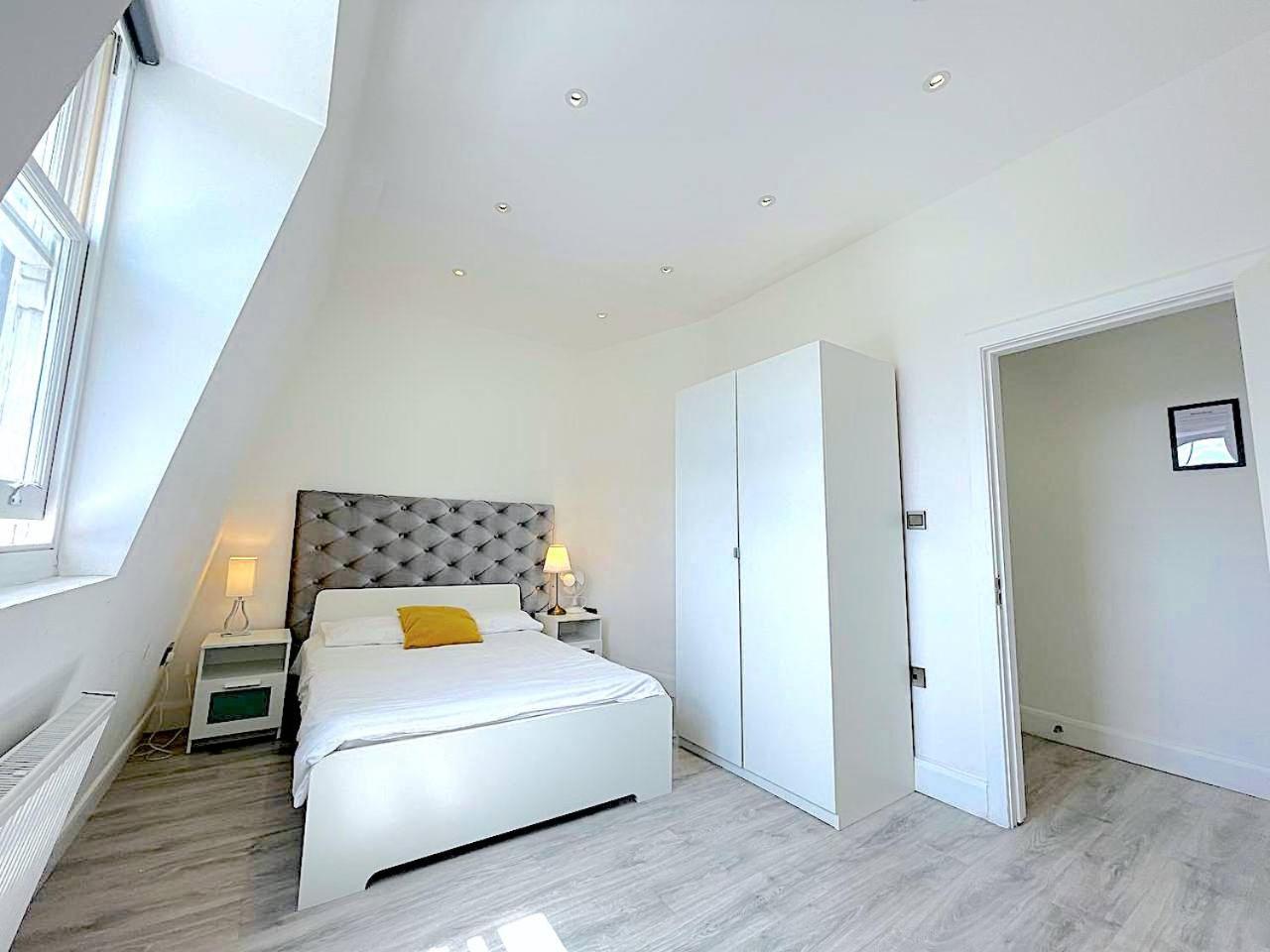 Harrow Apartment *