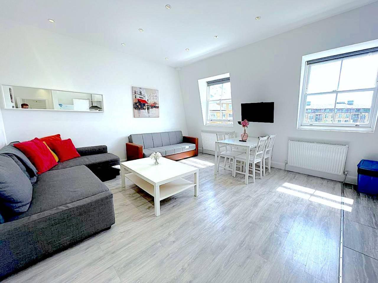 Harrow Apartment *