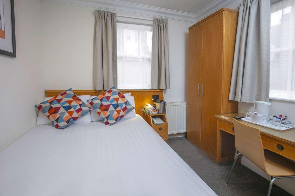 Hotel Queensway Hotel, Sure Collection By Western London