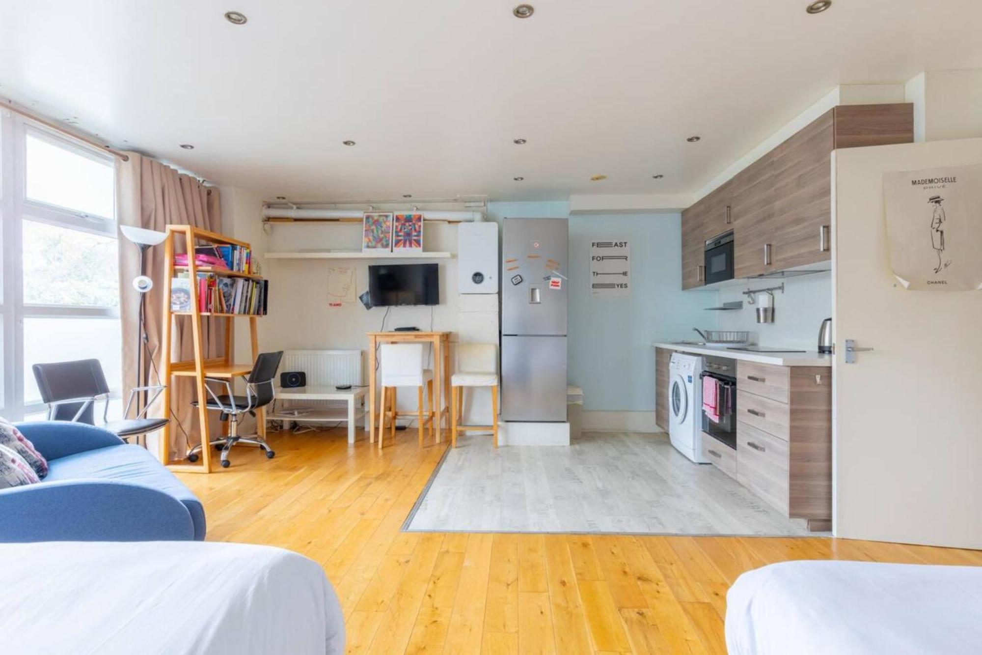 Apartment Spacious Studio In Kennington London