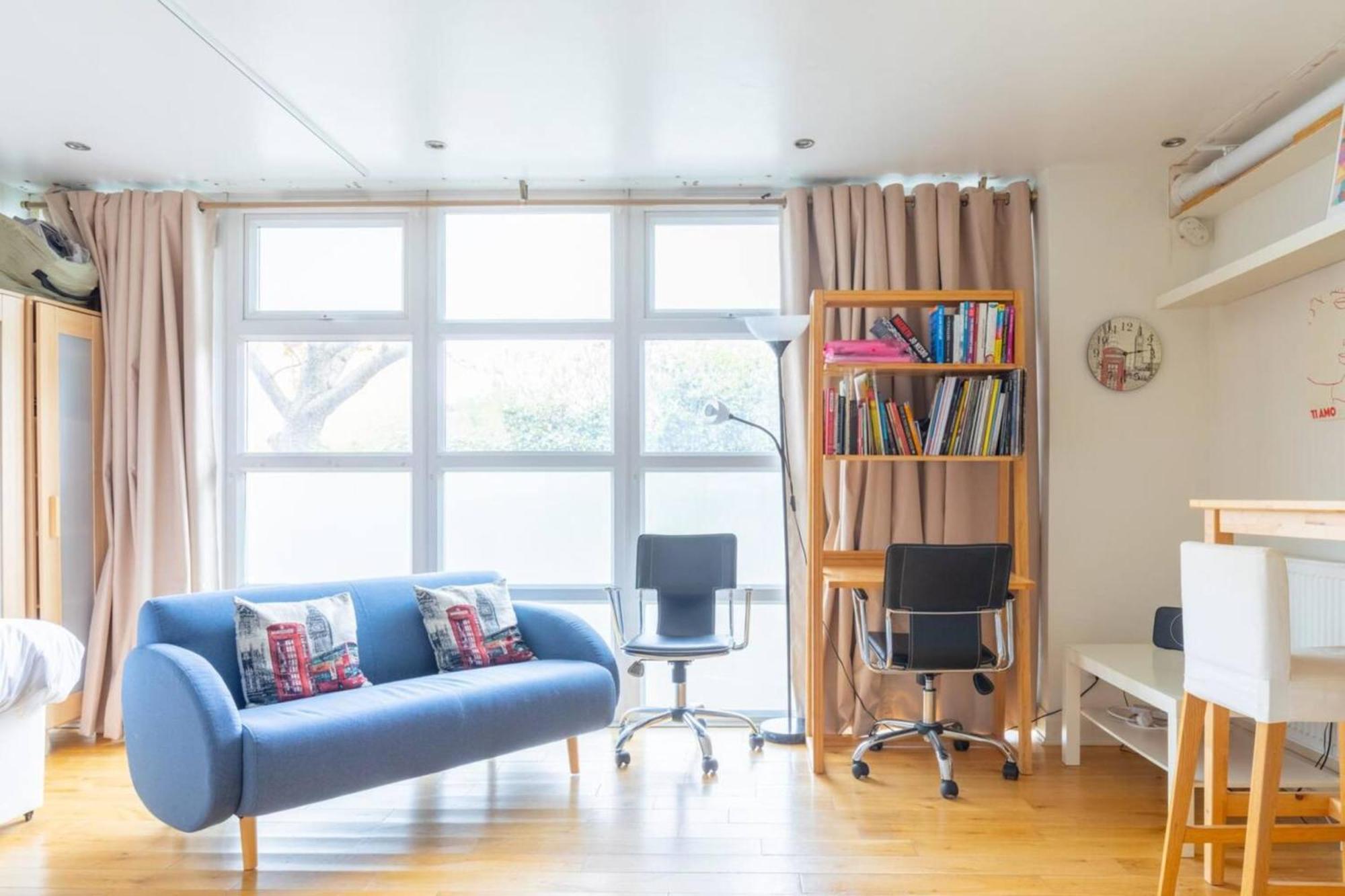 Spacious Studio In Kennington