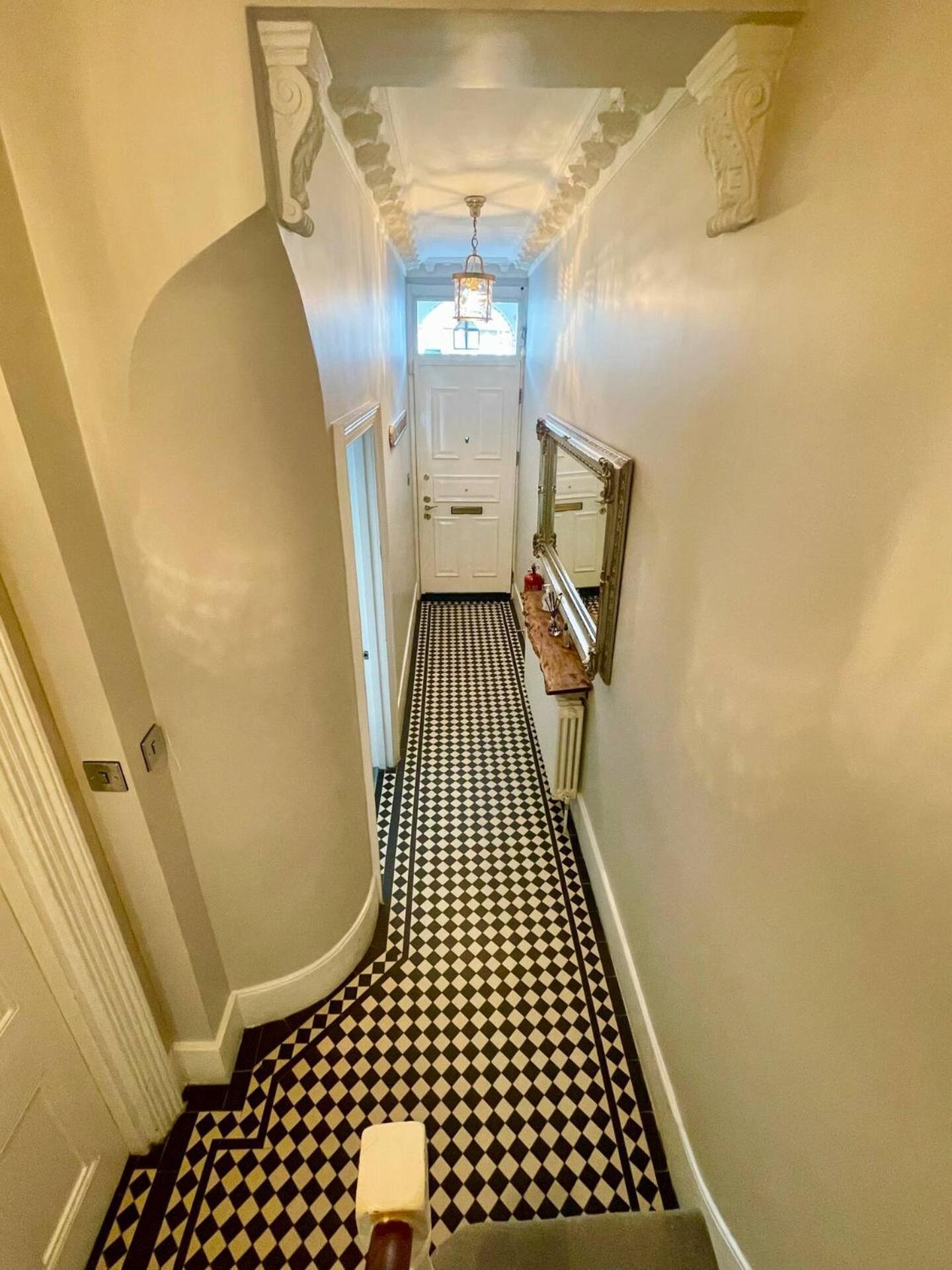 Holiday home Bright Quiet Loft Ensuite Serene Clapham Area London