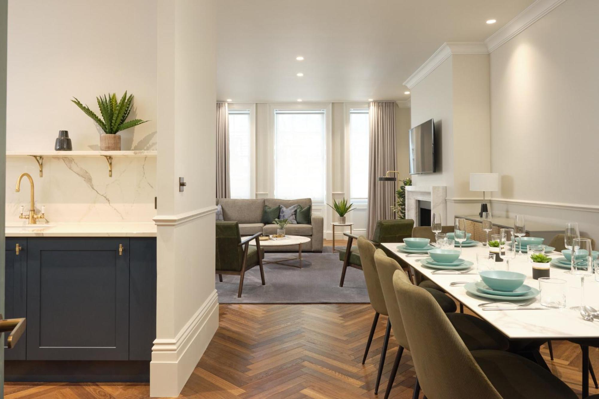 Fabulous 3 Bed Marylebone Apartment *