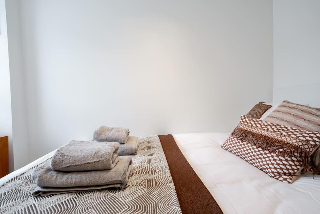 Luxury 3brs House In The Heart Of Victoria *