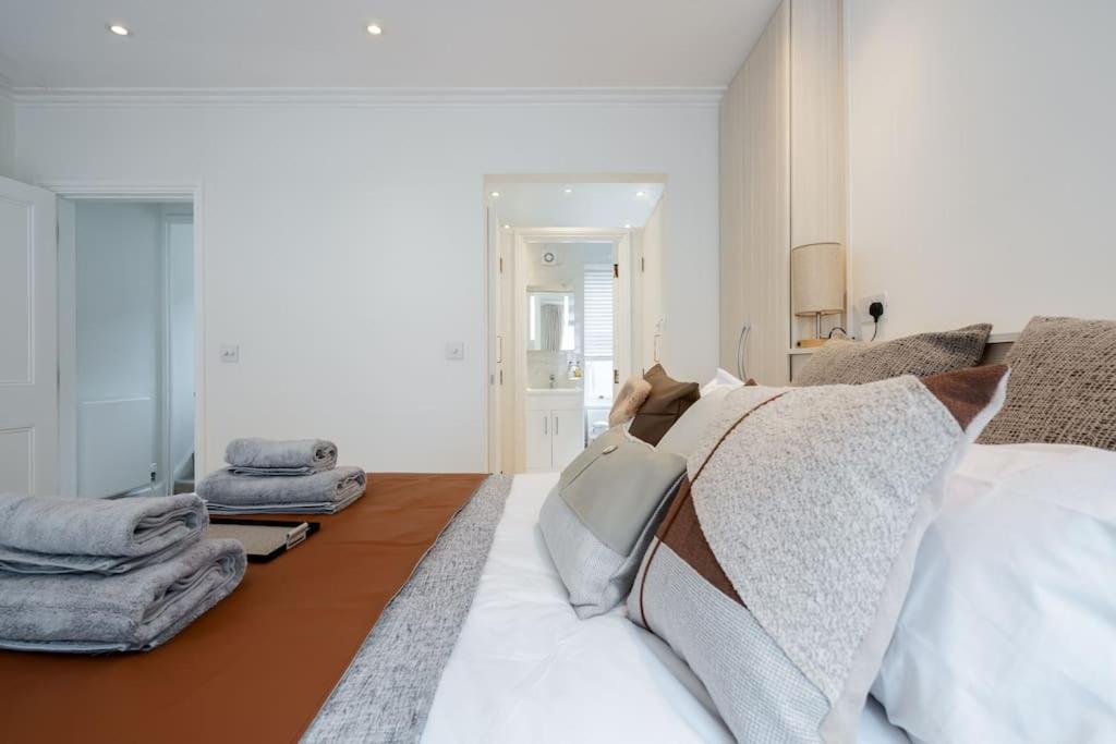 Villa Luxury 3brs House In The Heart Of Victoria *