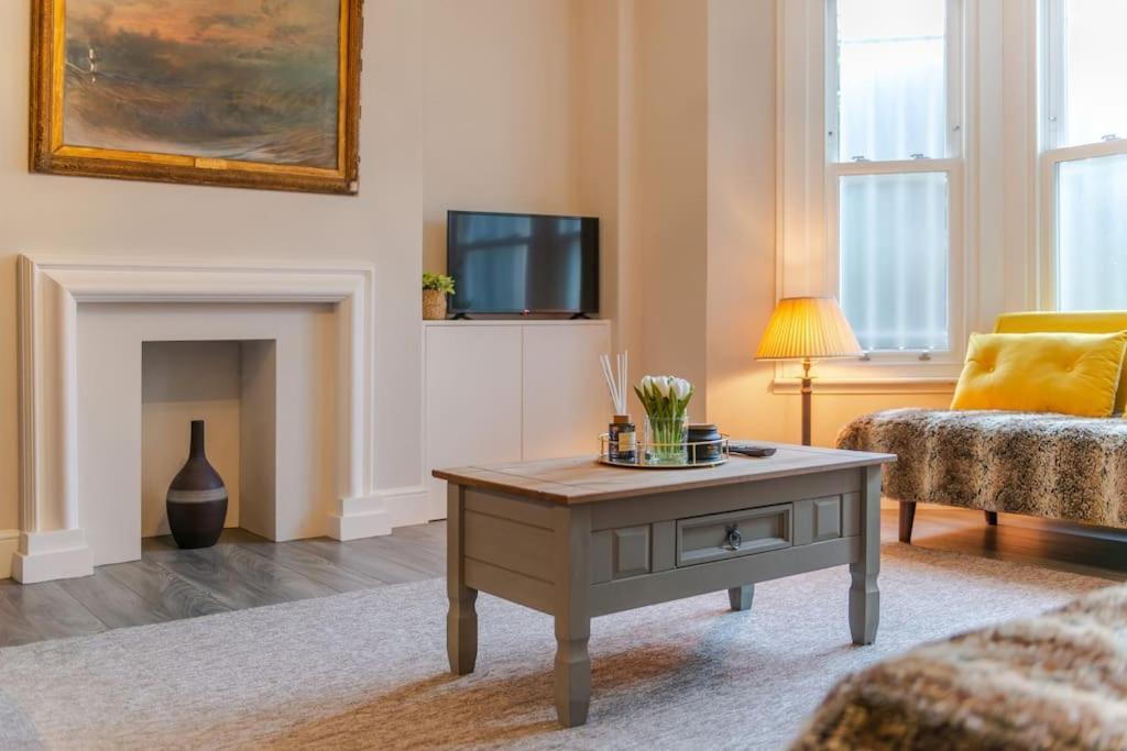 Kensington Central With Garden * London