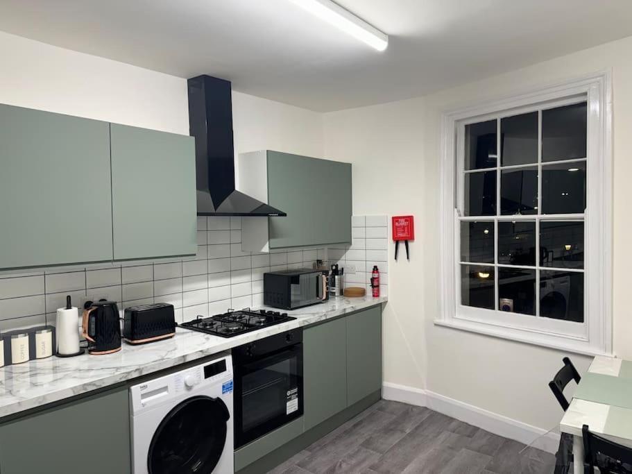 Apartment 4 • Double Bed In King's Cross *