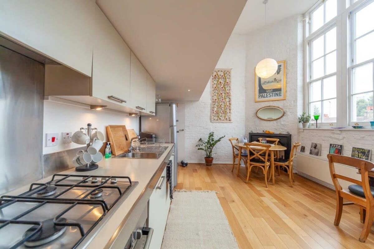 Apartment Charming 1 Bedroom In Old School House