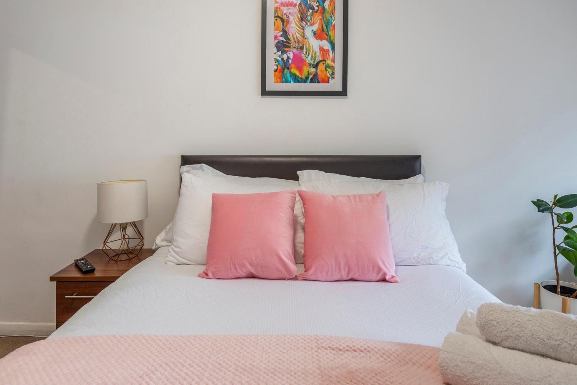 Adorable, Comfy Flat Walk Paddington/elizabeth Stn Apartment London