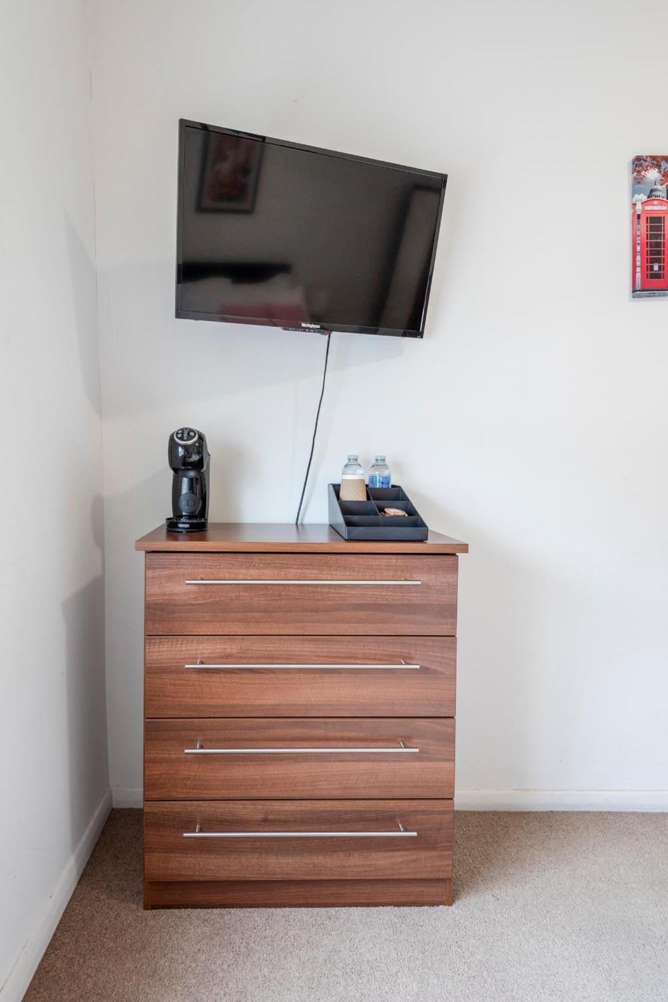Adorable, Comfy Flat Walk Paddington/elizabeth Stn Apartment *