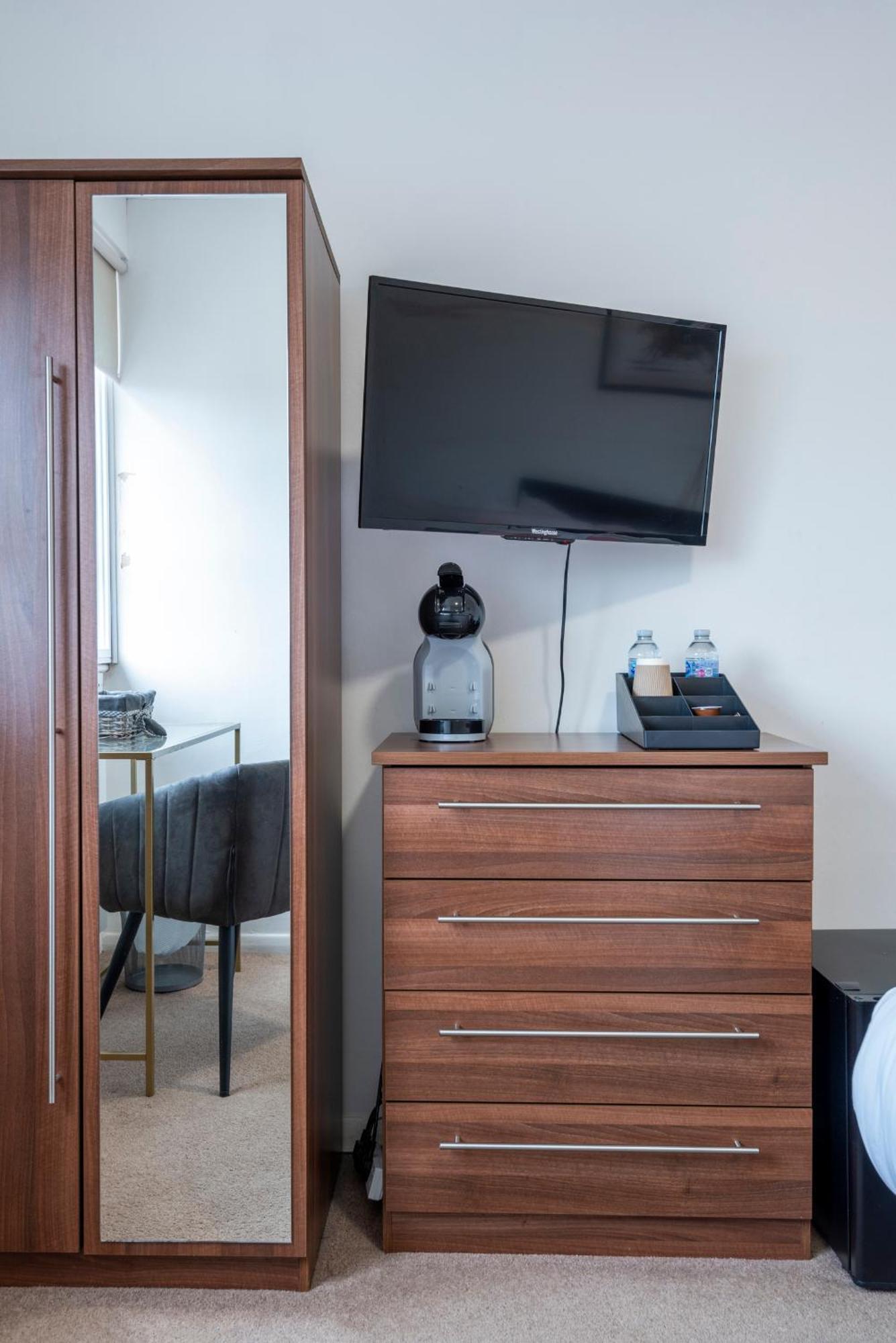 Adorable, Comfy Flat Walk Paddington/elizabeth Stn * London