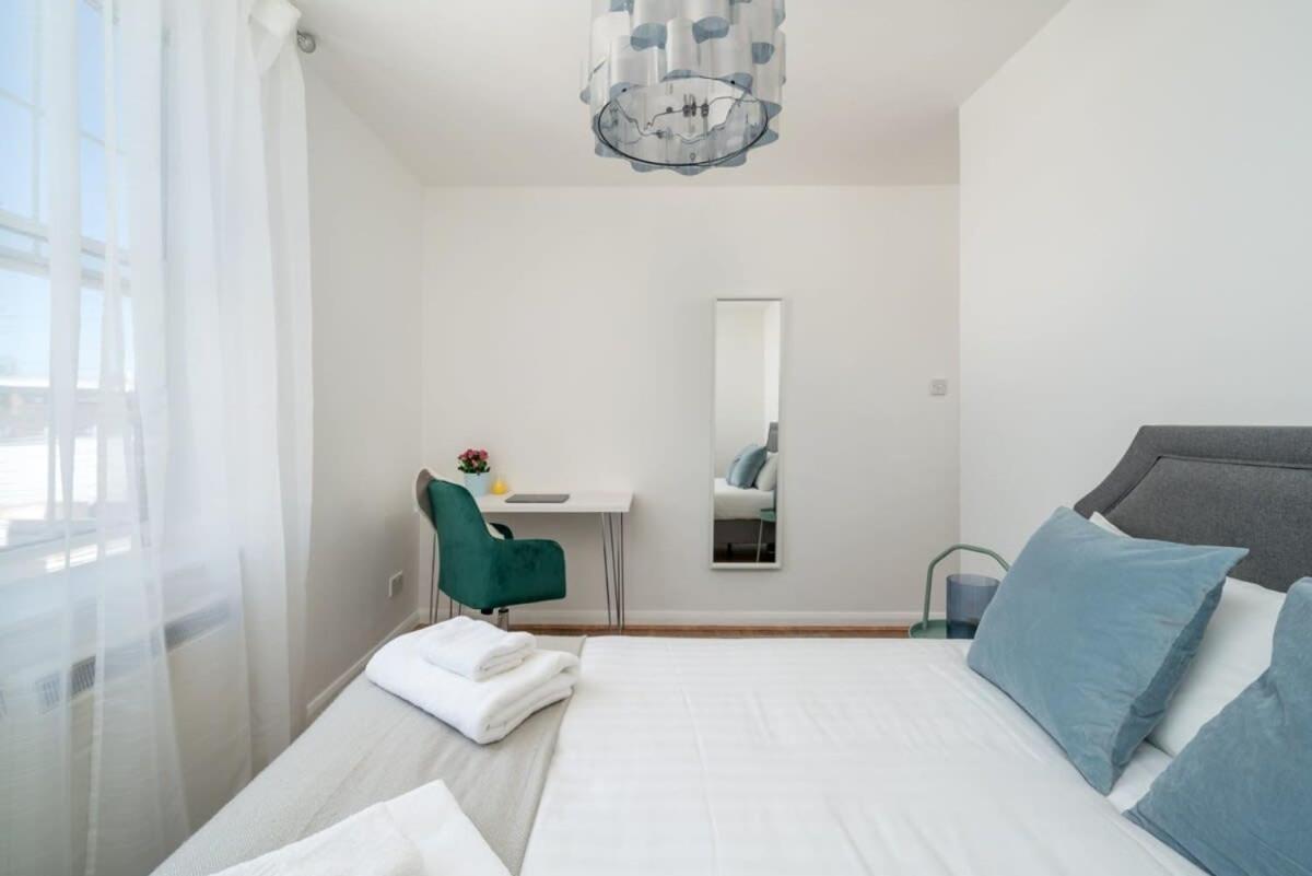 Apartamento Of - Lovely Two Bedroom *