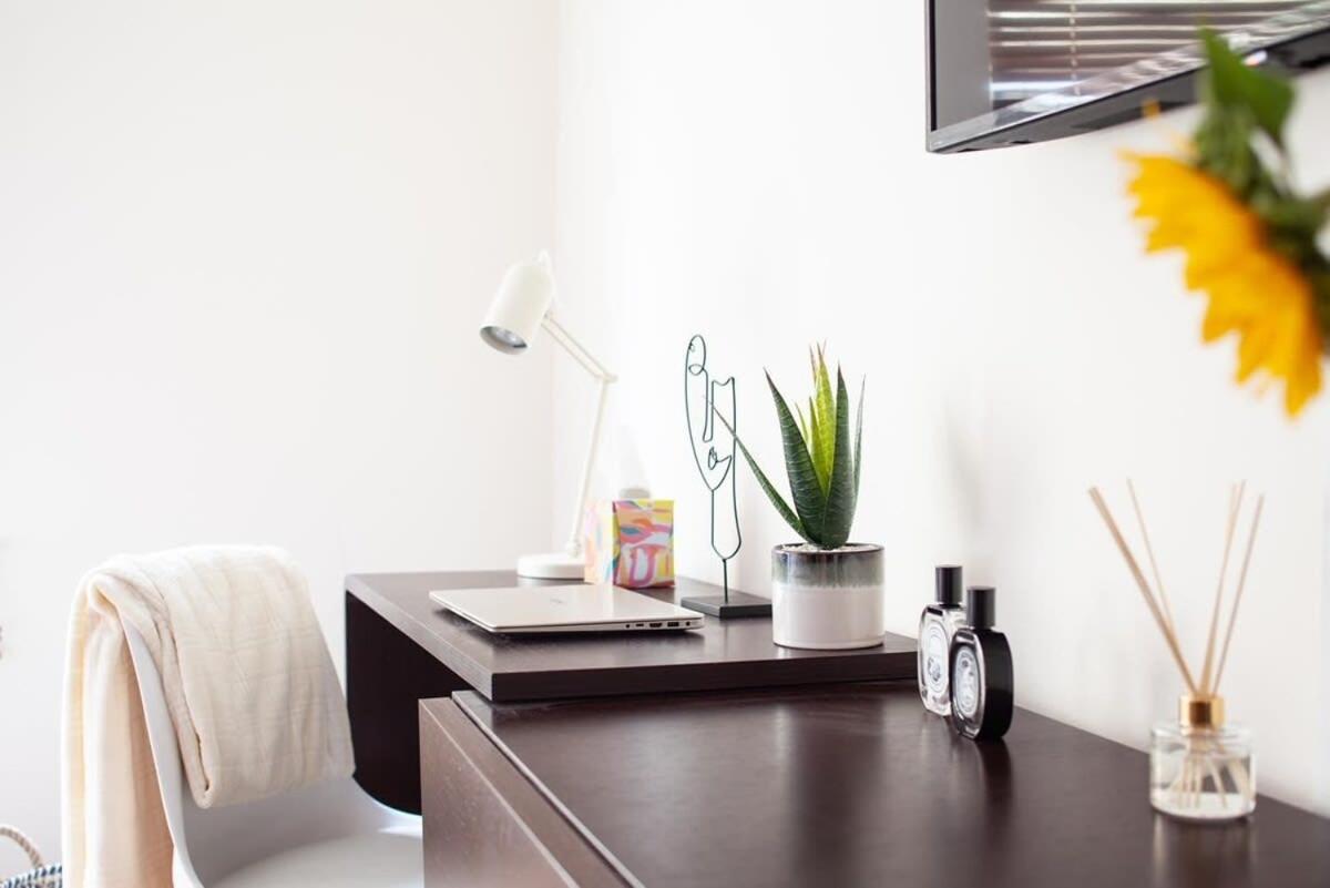 Apartment Modern And Comfortable Air-conditioned 2br Flat