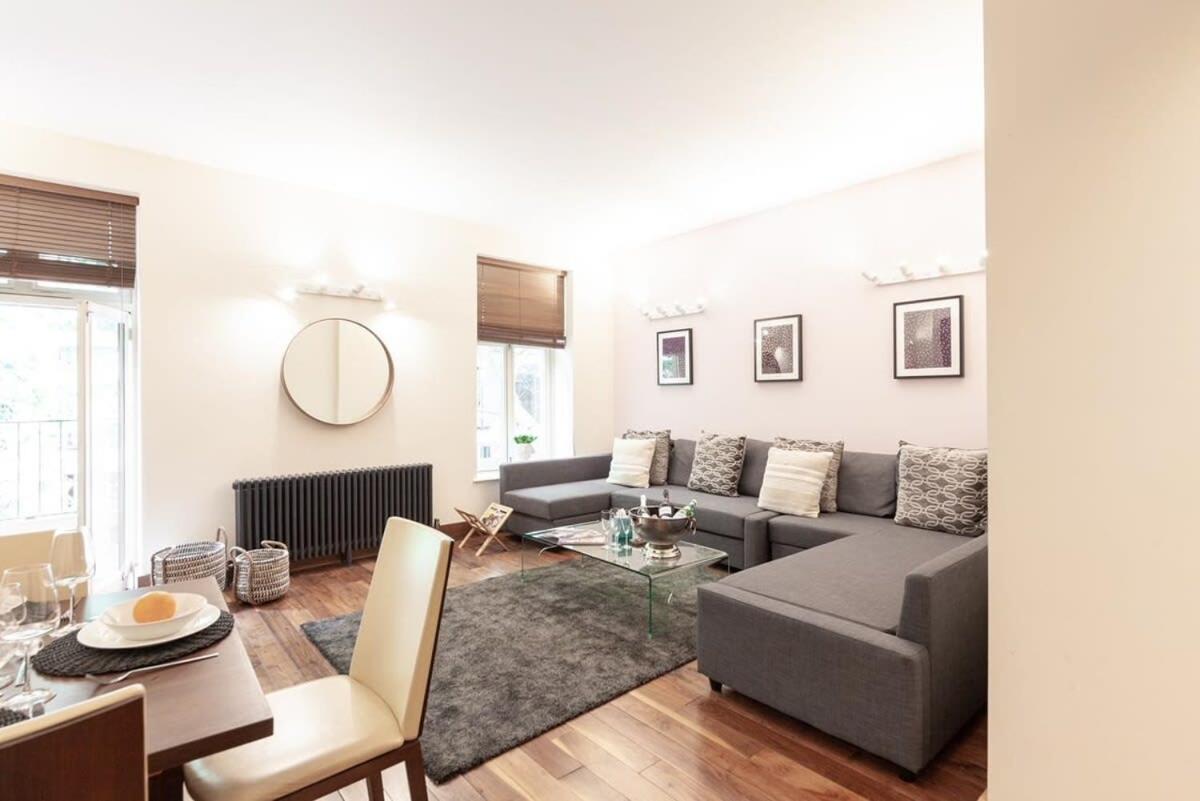 Apartment Modern And Comfortable Air-conditioned 2br Flat