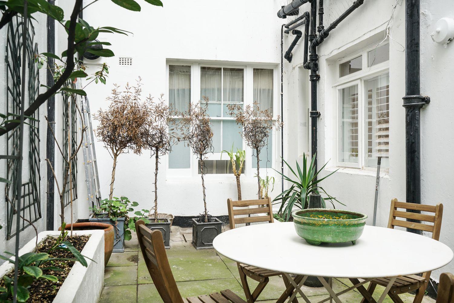 Hububb Luxury Queen's Gate Garden Apartment *