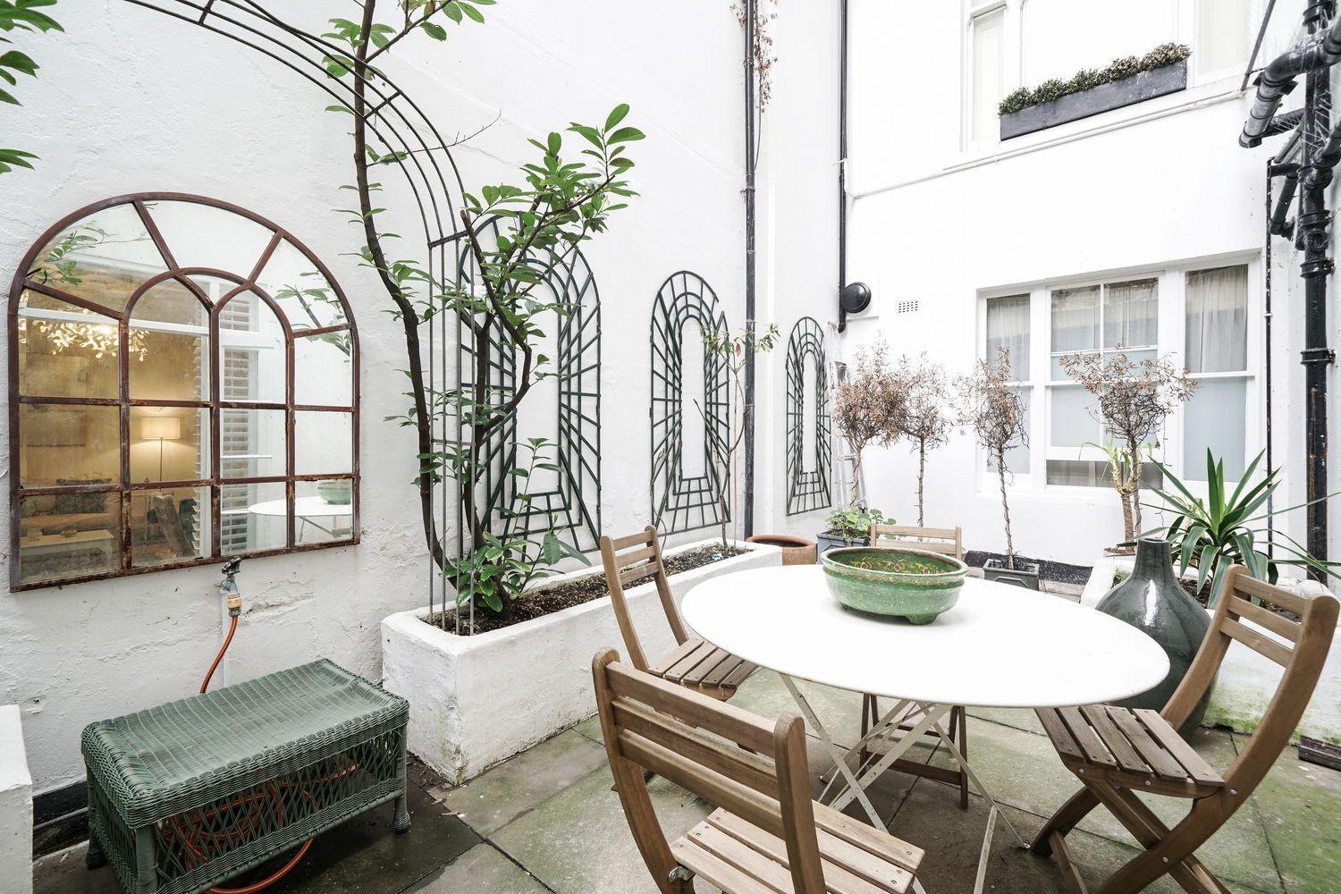 Hububb Luxury Queen's Gate Garden *