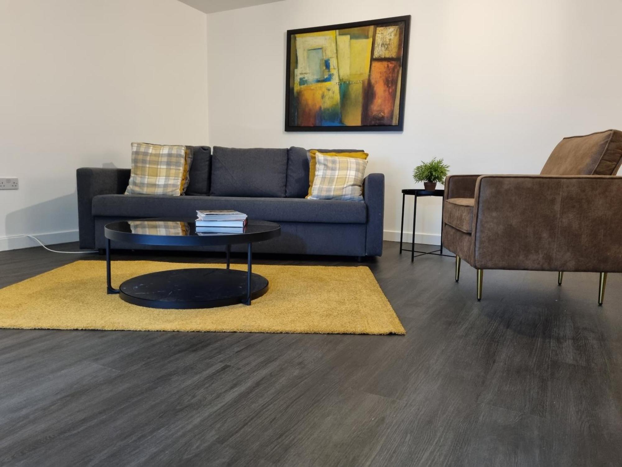 Apartamento Spacious 5 Min Walk To Leytonstone Underground Station And 5 Stops To Zone 1 *