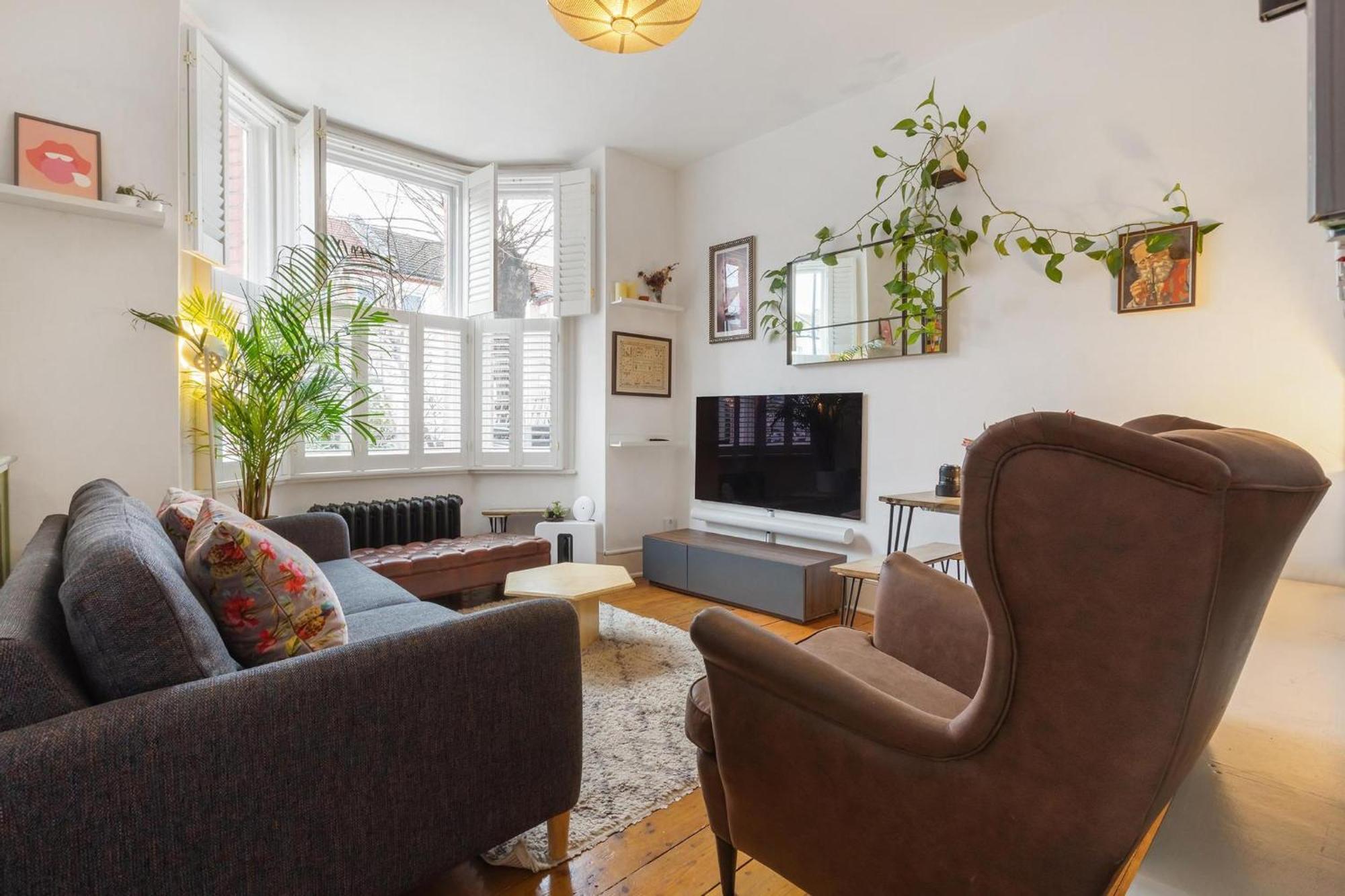 Apartment Garden Flat. Tottenham Hale. 20mins2central *