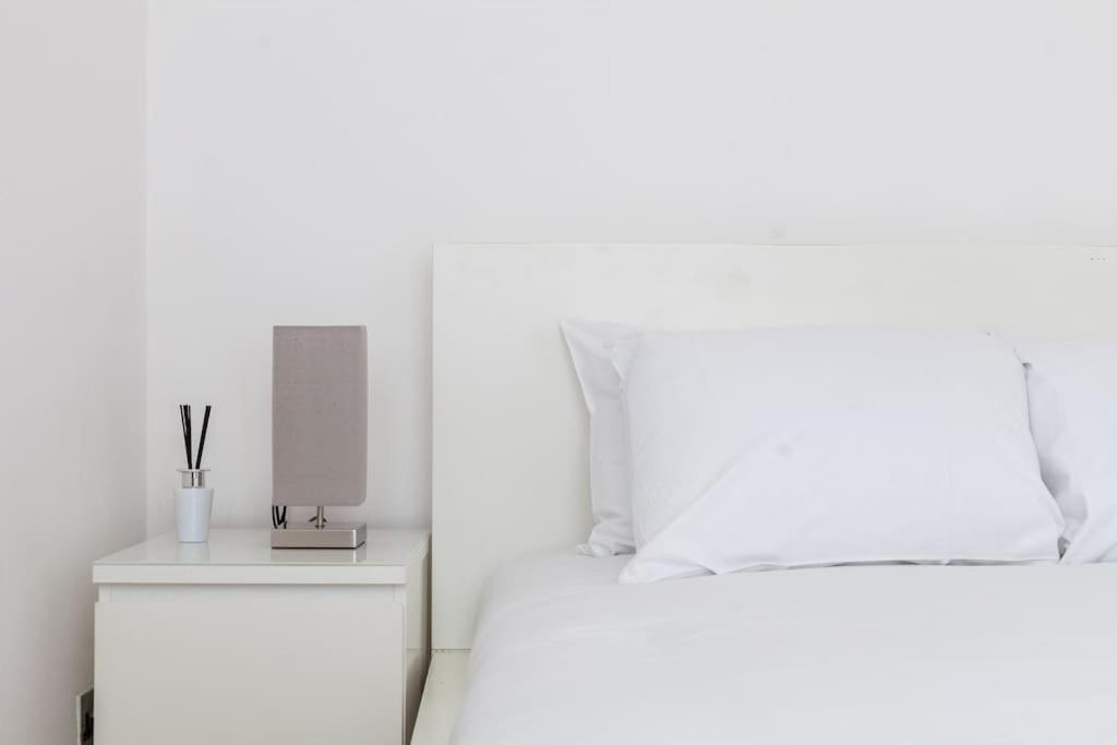 Spacious Retreat 2-bed In Popular Camden Town Apartamento