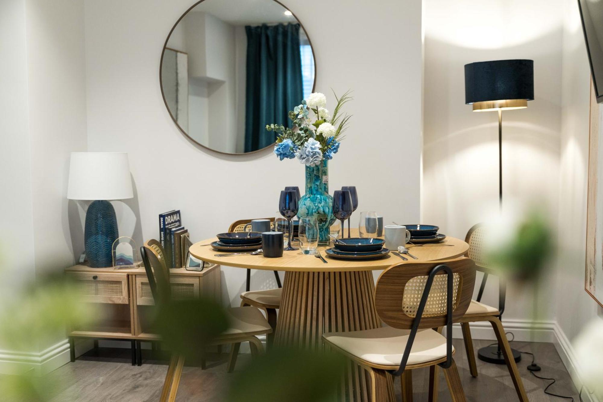 Bc1 Westkensington-baronscourt-luxuryonebed-10minpicadilly Apartment London