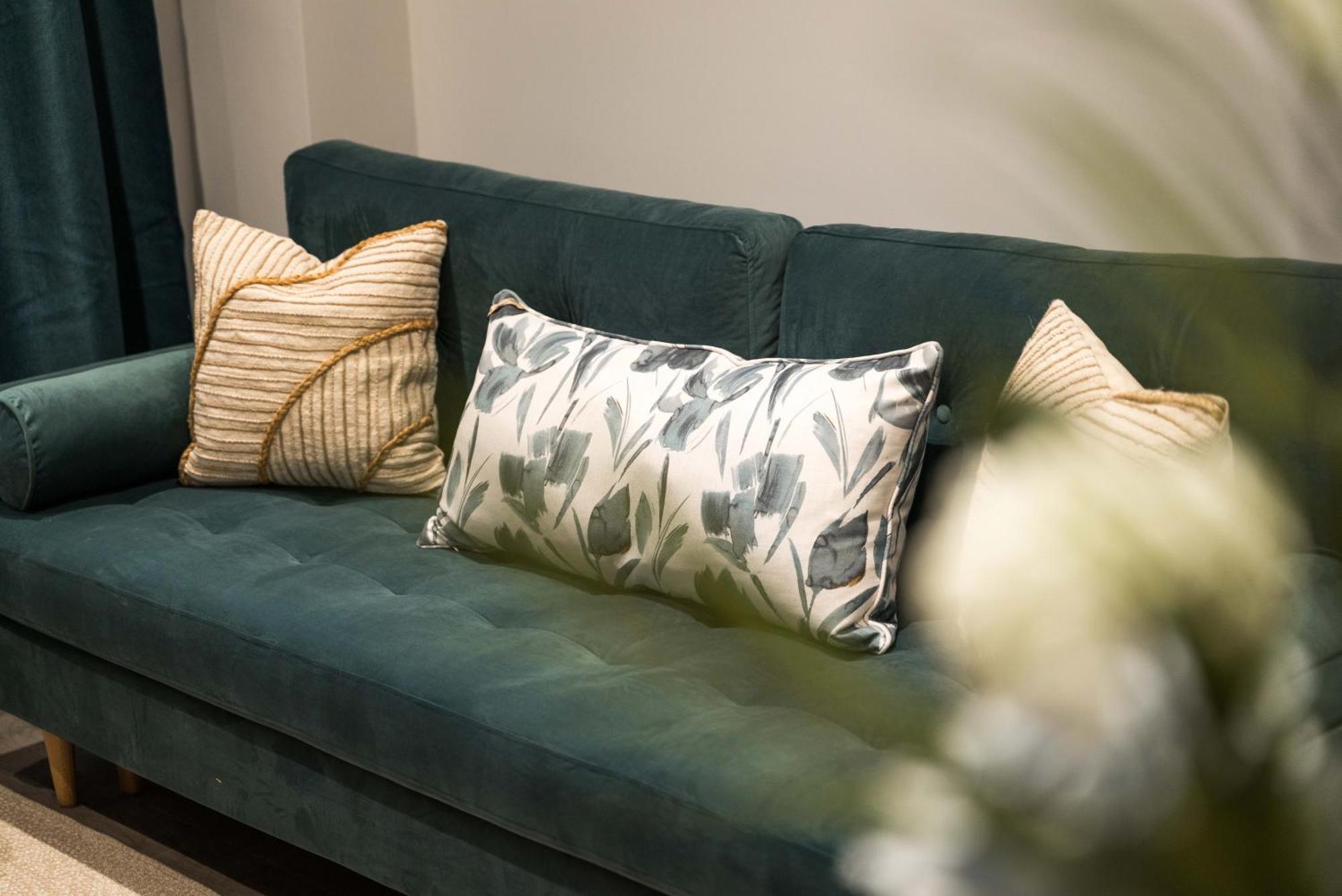 Bc1 Westkensington-baronscourt-luxuryonebed-10minpicadilly Apartment London