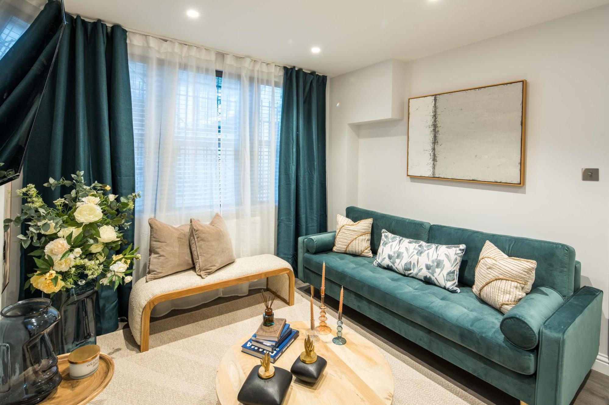 Bc1 Westkensington-baronscourt-luxuryonebed-10minpicadilly London