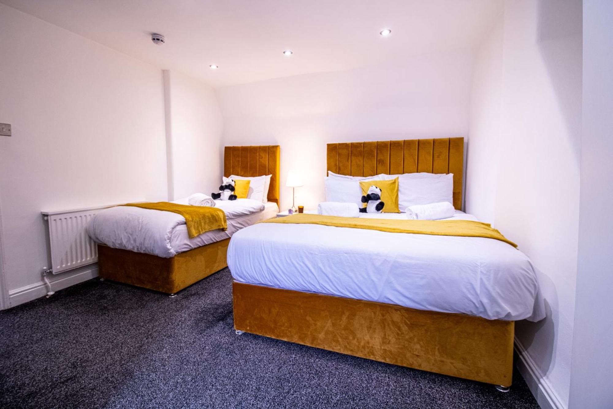Luxurious 1-bedroom Penthouse On Oxford Street 11g *