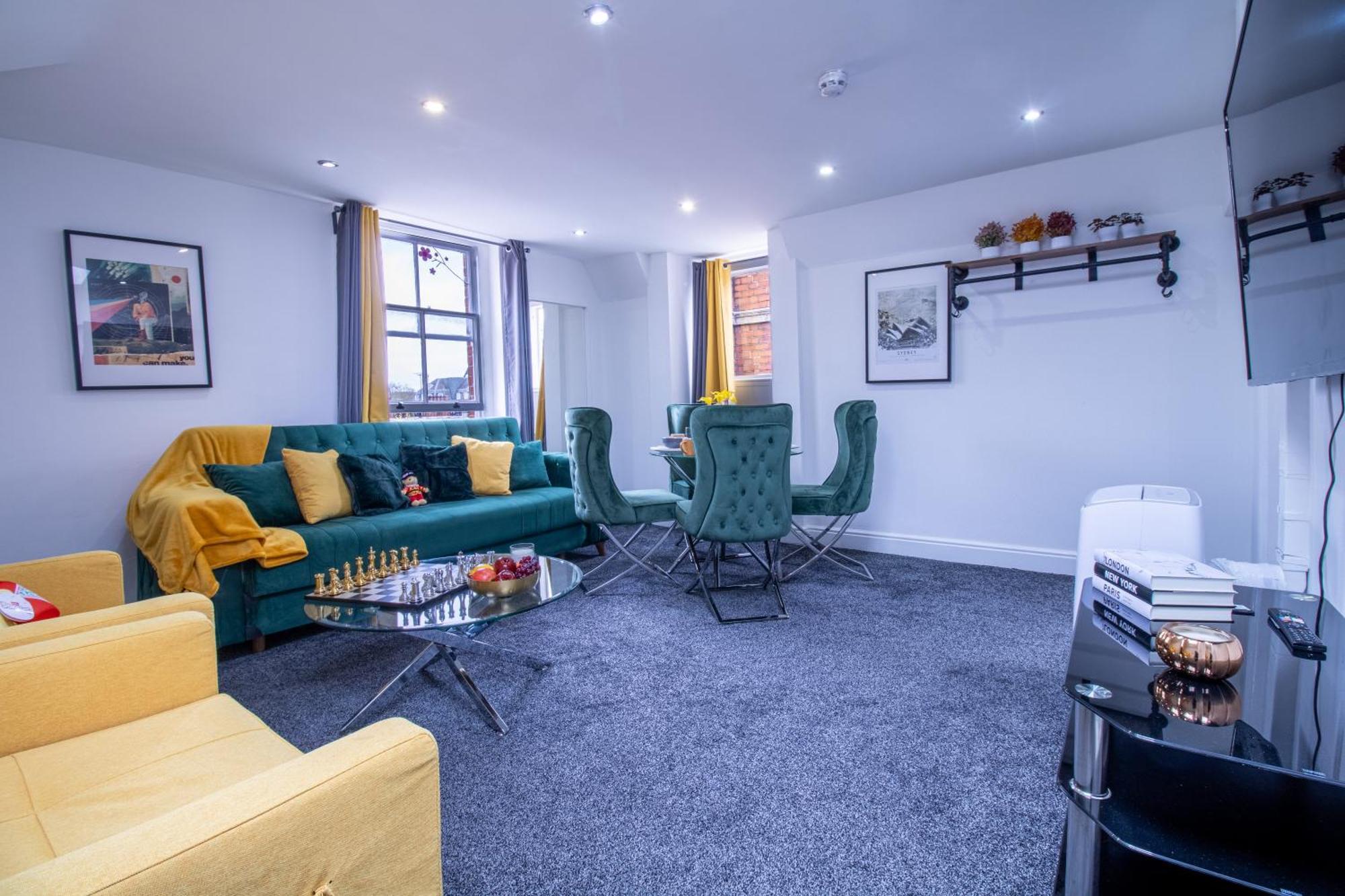 Luxurious 1-bedroom Penthouse On Oxford Street 11g *