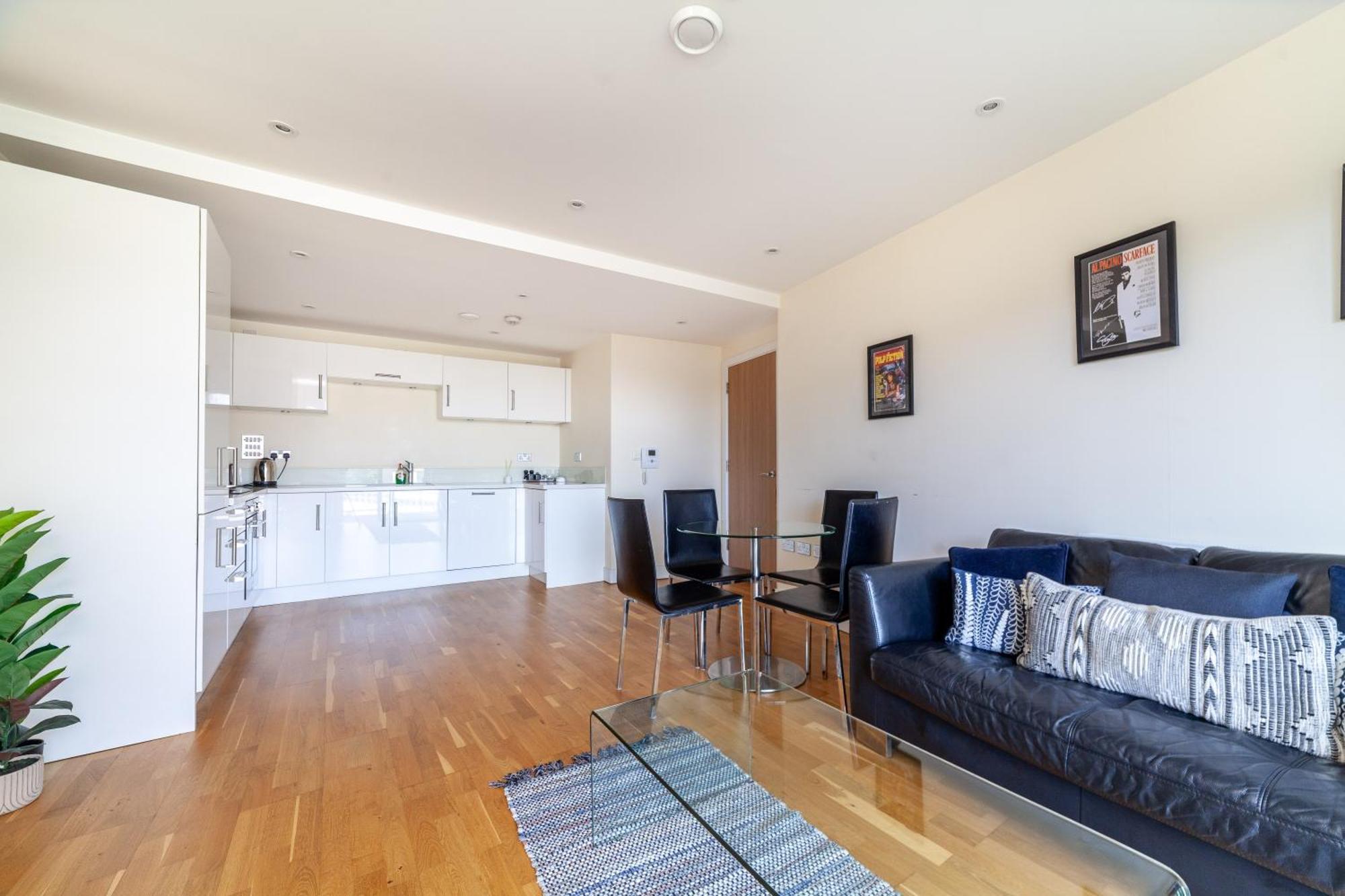 Tower Bridge Apartment *