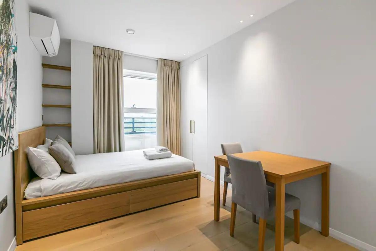 Luxury Flat With View Battersea Pass The Keys