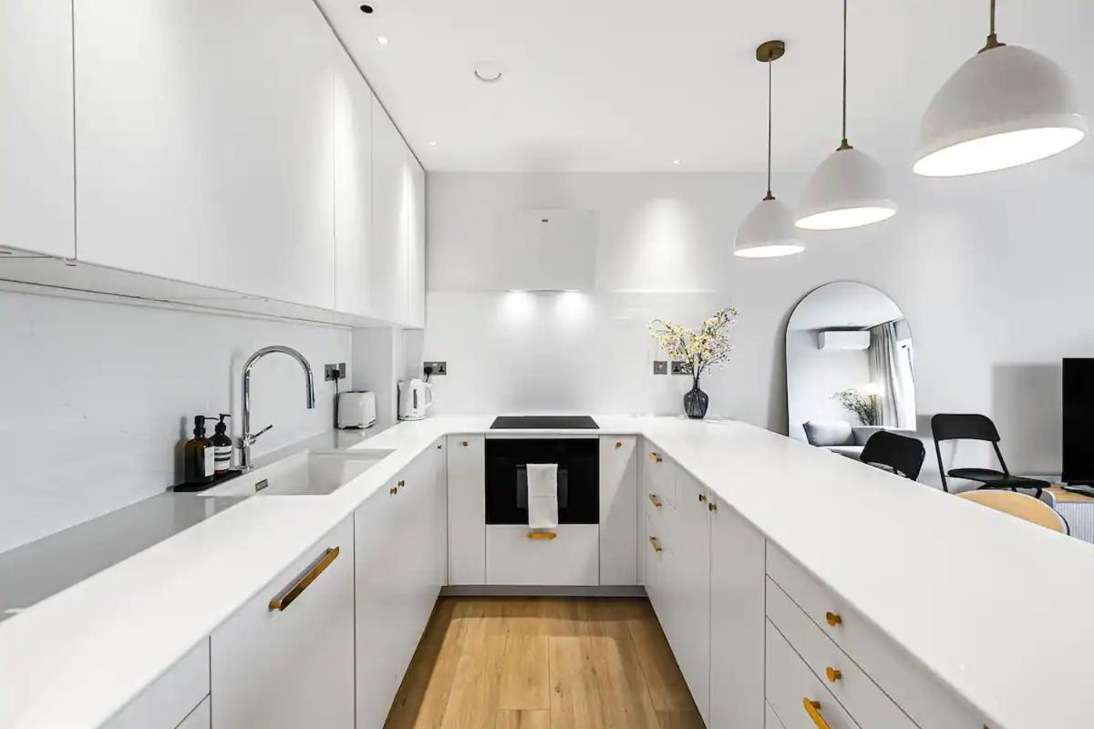 Luxury Flat With View Battersea Pass The Keys Apartment *